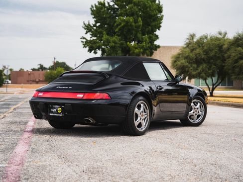 Used 1995 Porsche 911 Carrera RWD image 31