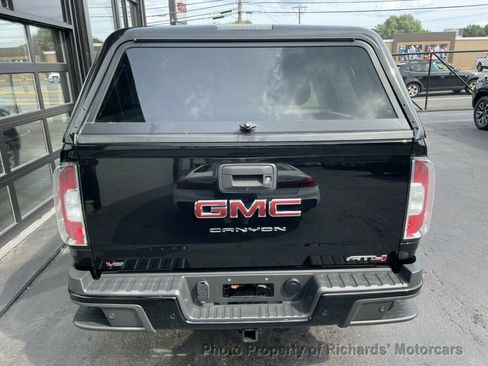 Used 2022 GMC Canyon AT4 w/ Trailering Package AWD/4WD image 6
