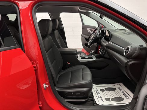 Used 2024 Chevrolet Blazer LT w/ LPO, Floor Liner Package FWD image 21