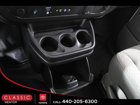 Used 2024 Chevrolet Express 2500 w/ Driver Convenience Package image 11