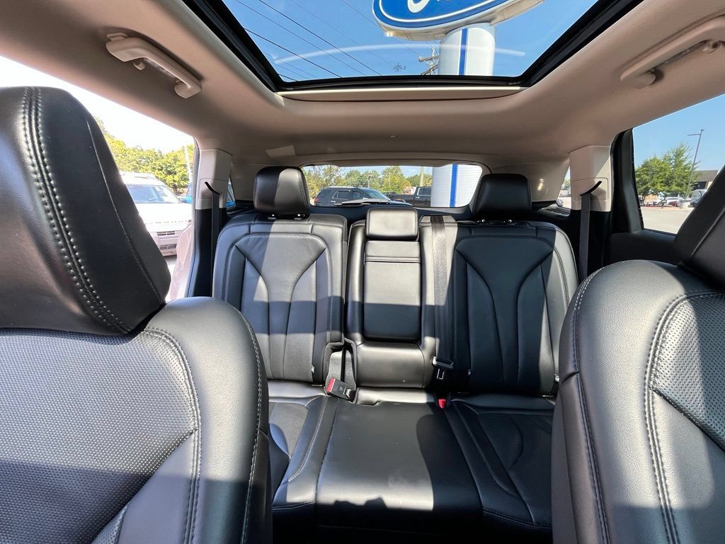 Used 2021 Lincoln Nautilus Reserve AWD/4WD image 12