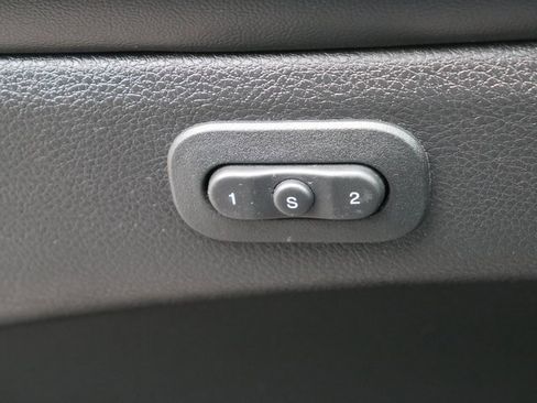 Used 2018 Jeep Grand Cherokee Limited image 29