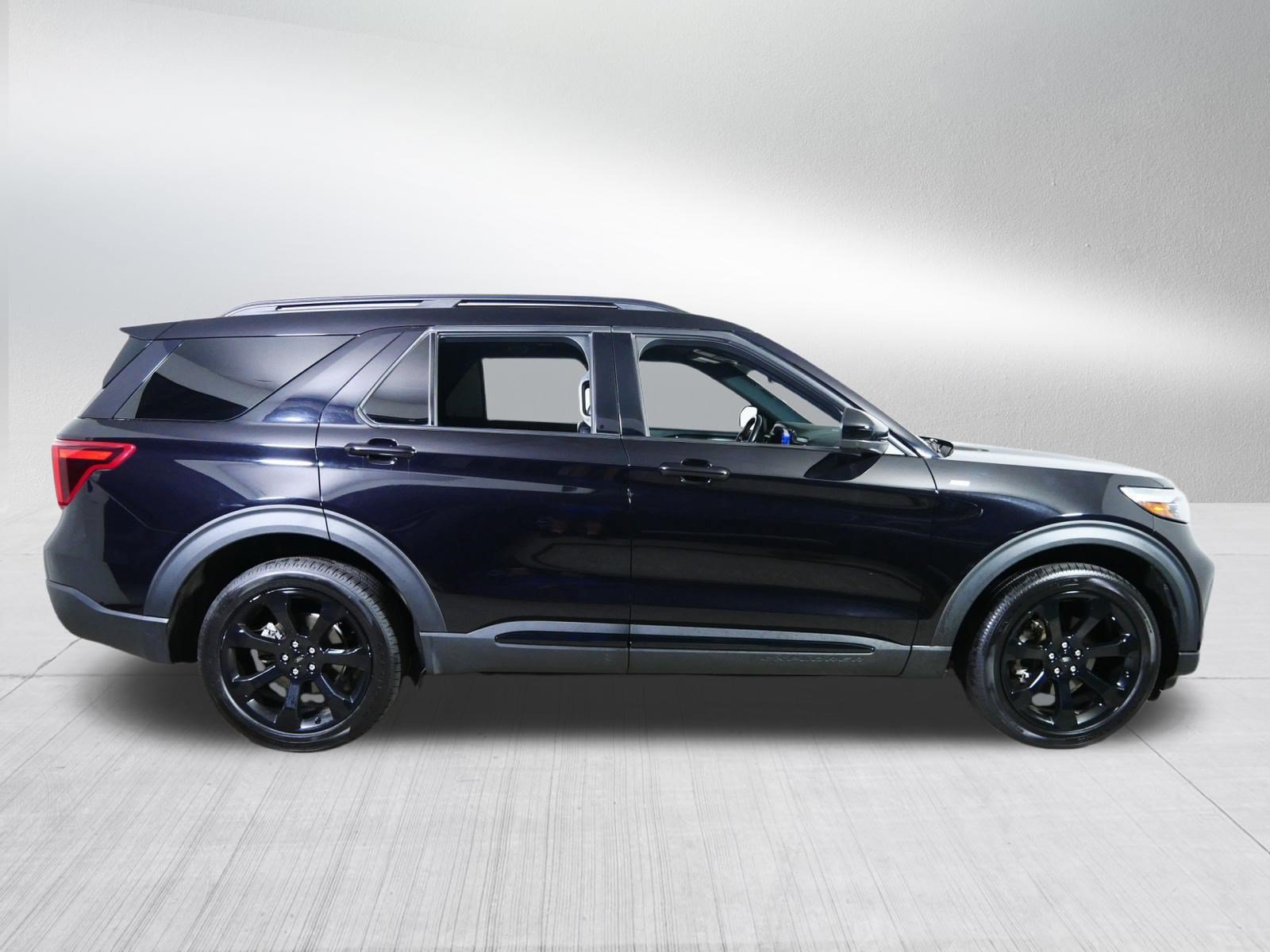 Used 2023 Ford Explorer ST-Line w/ Class IV Trailer Tow Package AWD/4WD image 8