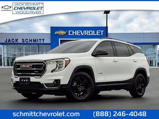 Used 2024 GMC Terrain AT4 w/ Infotainment Package II video 1