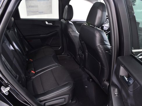 New 2026 Ford Escape SE w/ Class II Trailer Tow Package image 19