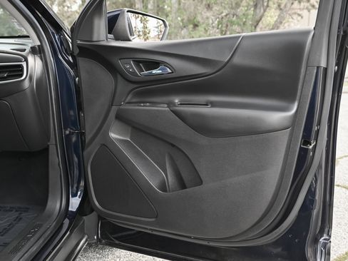 Used 2020 Chevrolet Equinox LT image 36