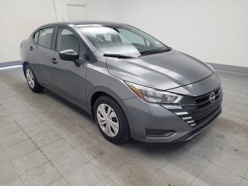Used 2025 Nissan Versa S w/ Trunk Package FWD image 13