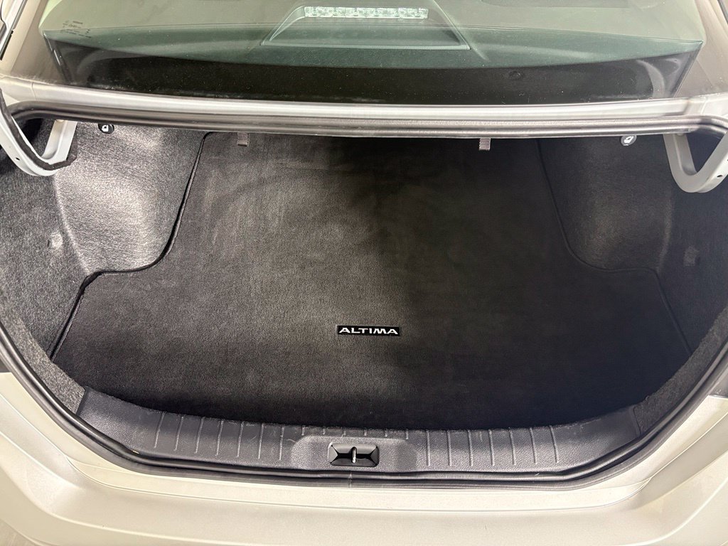 Used 2024 Nissan Altima 2.5 SV FWD image 18