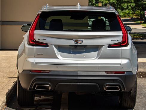 Used 2021 Cadillac XT4 Luxury w/ Cold Weather Package AWD/4WD image 8