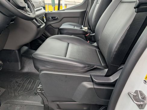 New 2026 Ford Transit 250 148 Medium Roof w/ Load Area Protection Package image 9