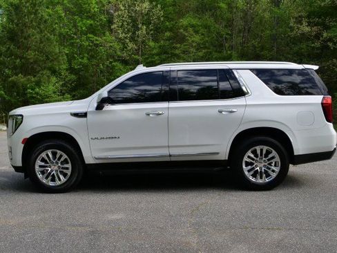 Used 2022 GMC Yukon SLT w/ SLT Premium Package image 45