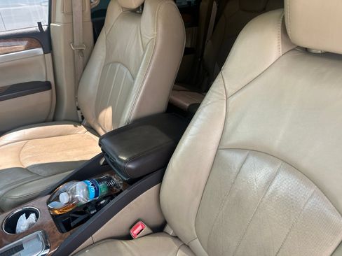 Used 2009 Buick Enclave CXL FWD image 7