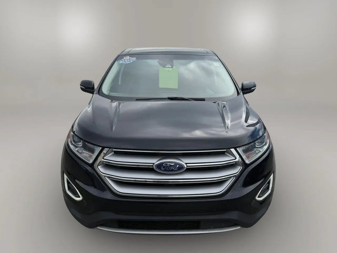 Used 2018 Ford Edge SEL w/ Equipment Group 201A AWD/4WD image 2