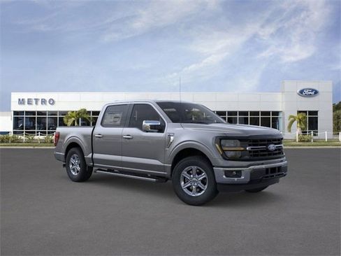 New 2025 Ford F150 XLT w/ Equipment Group 302A MID image 7