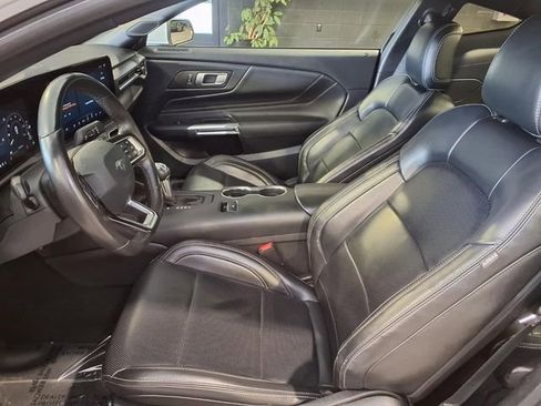 Used 2024 Ford Mustang Premium image 18
