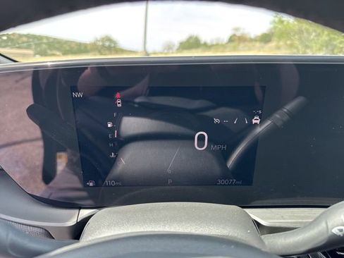 Used 2024 Buick Envista Sport Touring w/ Convenience I Package image 16