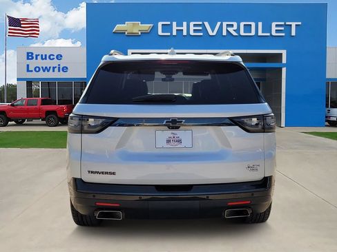 Used 2021 Chevrolet Traverse Premier w/ Redline Edition FWD image 5