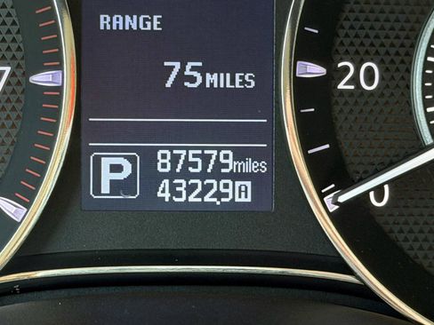 Used 2020 Nissan Armada SL RWD image 24