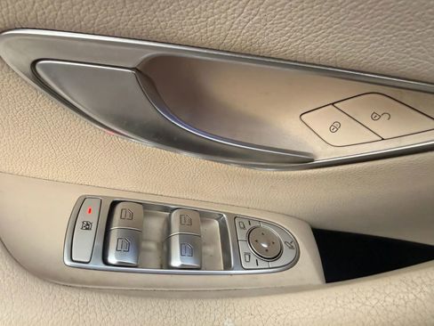 Used 2017 Mercedes-Benz E 300 4MATIC image 10