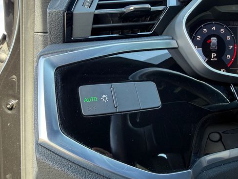 Used 2021 Audi Q3 2.0T Premium w/ Convenience Package image 12