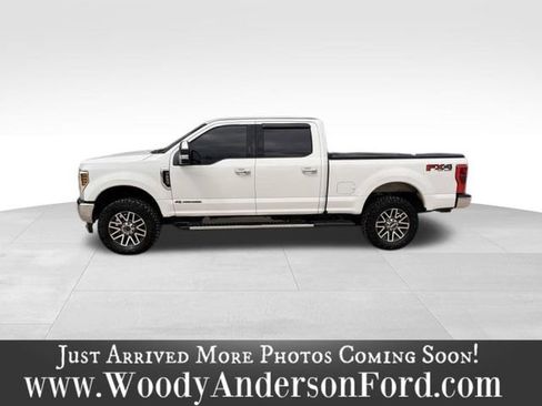 Used 2018 Ford F250 Lariat w/ Lariat Ultimate Package AWD/4WD image 3