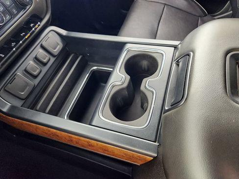 Used 2017 Chevrolet Silverado 1500 High Country AWD/4WD image 26