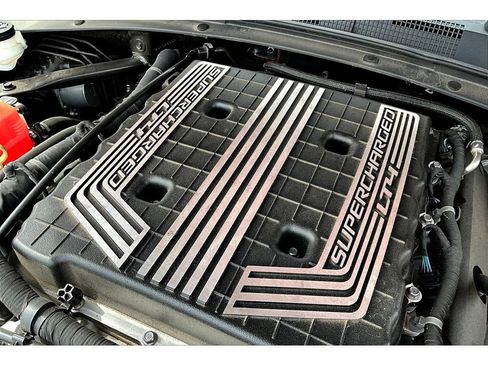 Used 2017 Chevrolet Camaro ZL1 RWD image 10