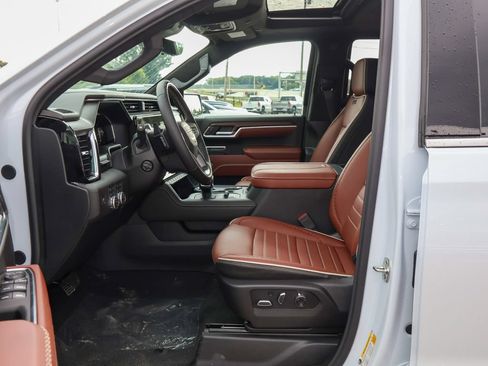 New 2026 GMC Sierra 1500 Denali Ultimate w/ LPO, Black Badging Package AWD/4WD image 7
