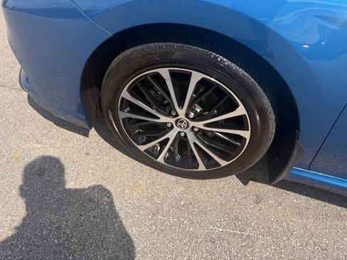 Used 2020 Toyota Camry SE w/ Audio Package AWD/4WD image 9