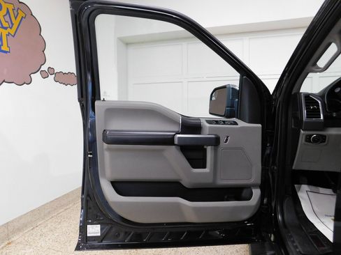 Used 2015 Ford F150 XLT w/ Trailer Tow Package image 32