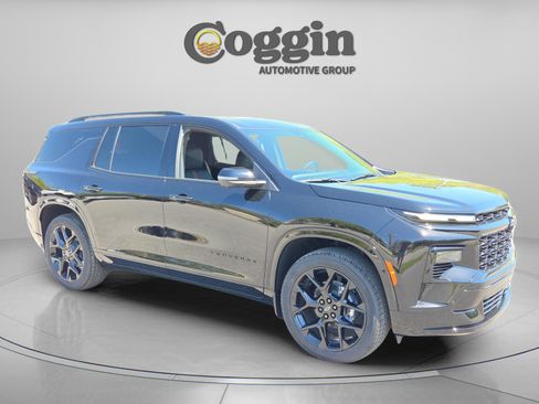 New 2026 Chevrolet Traverse RS w/ LPO, Floor Liner Package AWD/4WD image 7