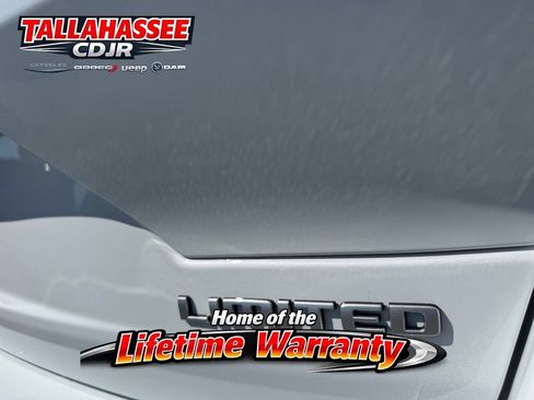 New 2026 Jeep Grand Cherokee Limited w/ Luxury Tech Group II RWD image 6