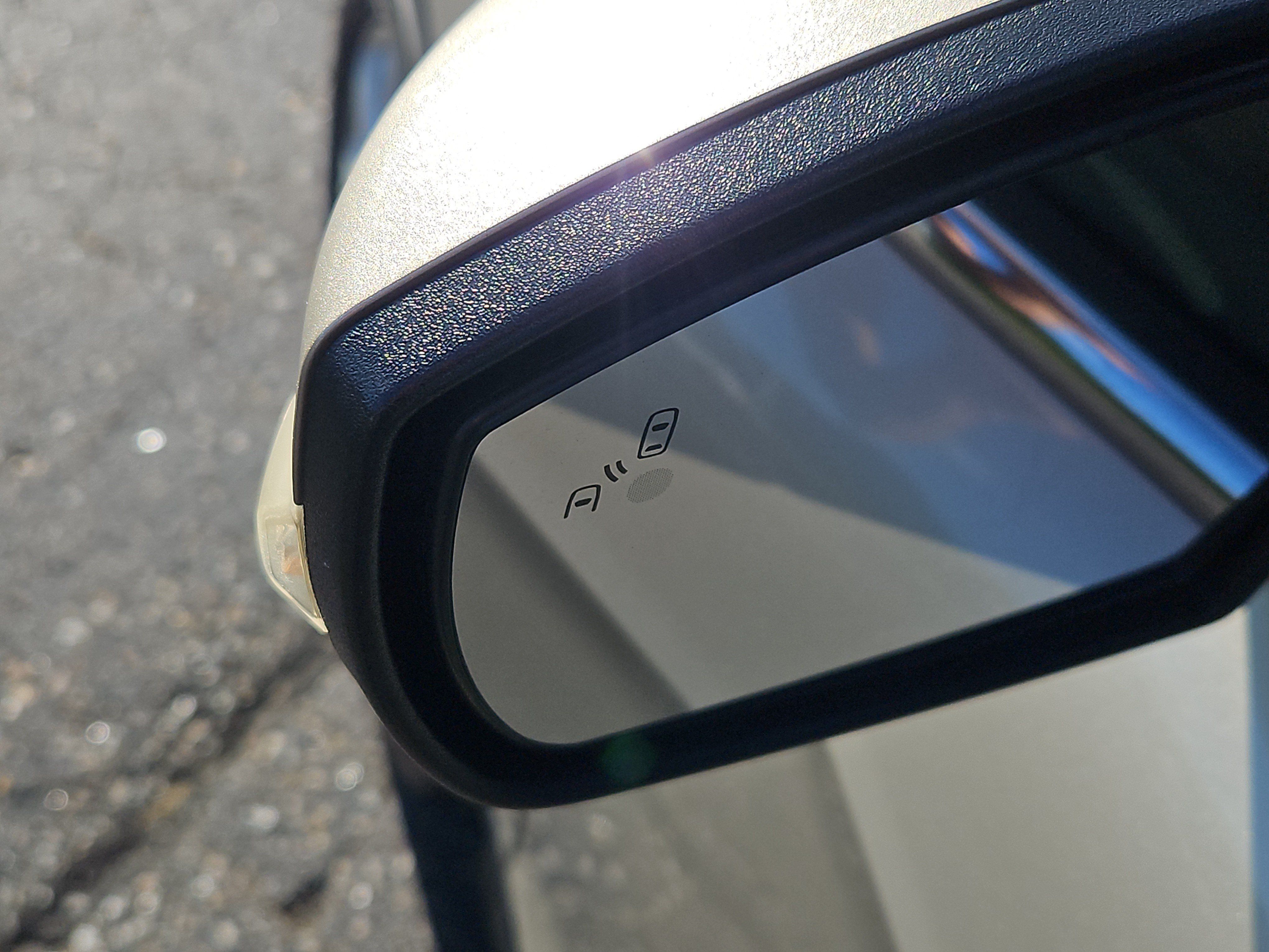 Used 2017 Ford Escape Titanium AWD/4WD image 17