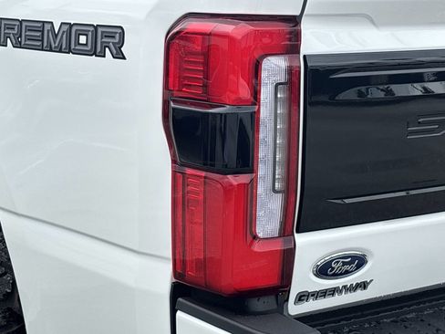 New 2026 Ford F250 Platinum w/ Tremor Off-Road Package image 7