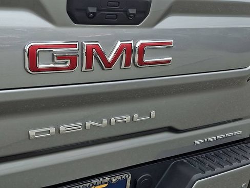 Used 2025 GMC Sierra 2500 Denali w/ Denali Reserve Package AWD/4WD image 33