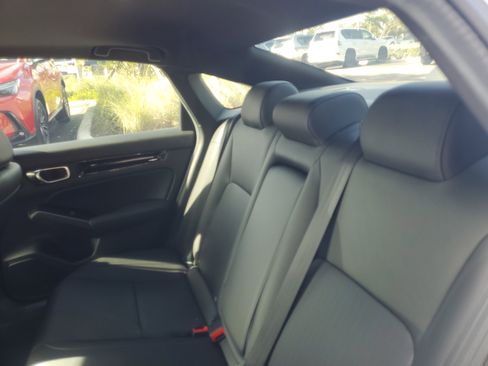 Used 2025 Honda Civic Sport image 12