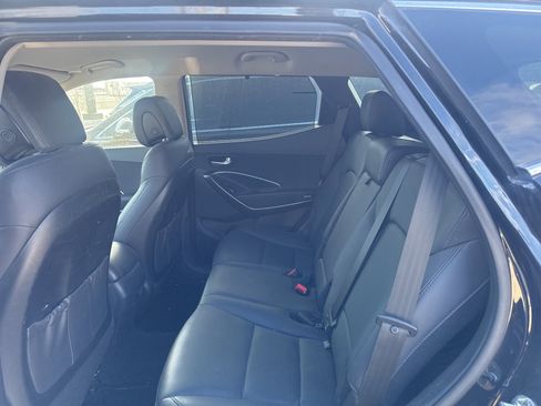 Used 2017 Hyundai Santa Fe Sport 2.0T image 4