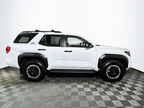 Certified 2025 Toyota 4Runner TRD Off-Road Premium AWD/4WD image 8