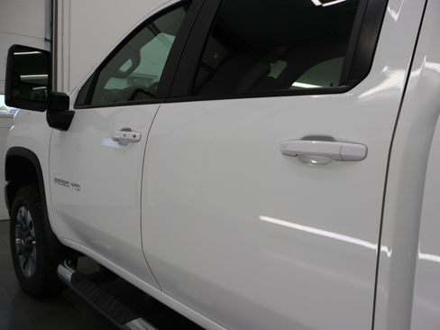 Used 2022 Chevrolet Silverado 2500 LT w/ Convenience Package AWD/4WD image 33