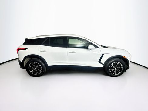 Used 2024 Chevrolet Blazer EV LT AWD/4WD image 10