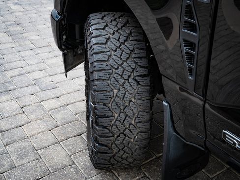 Used 2025 Ford F250 Platinum image 47