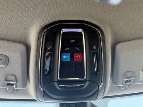 Certified 2023 Jeep Grand Cherokee Limited w/ Luxury Tech Group II AWD/4WD image 56