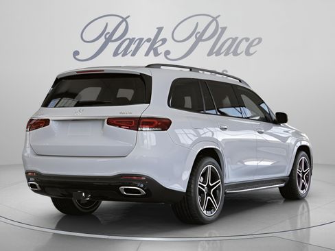 Used 2023 Mercedes-Benz GLS 450 4MATIC image 20