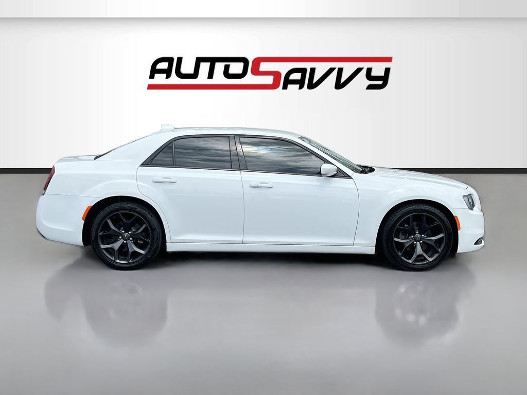 Used 2021 Chrysler 300 S RWD image 8