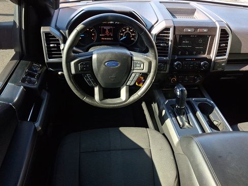 Used 2016 Ford F150 XLT w/ Equipment Group 302A Luxury AWD/4WD image 12