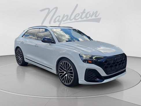 Used 2025 Audi SQ8 Prestige AWD/4WD image 8