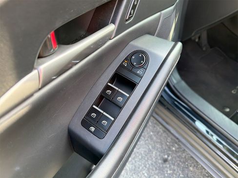 Used 2023 MAZDA CX-30 AWD 2.5 S w/ Select Package image 22