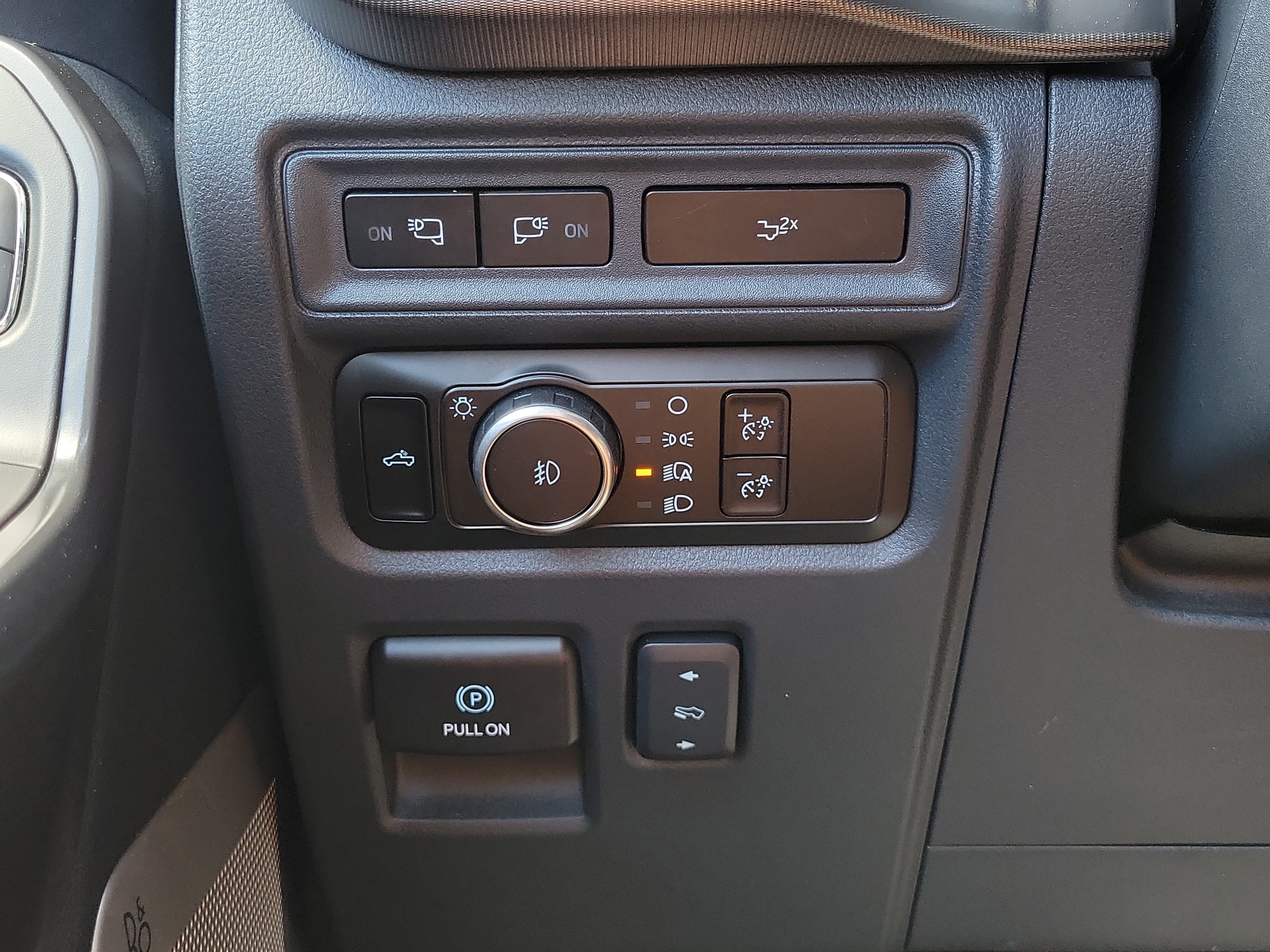 Used 2024 Ford F150 Lariat AWD/4WD image 27