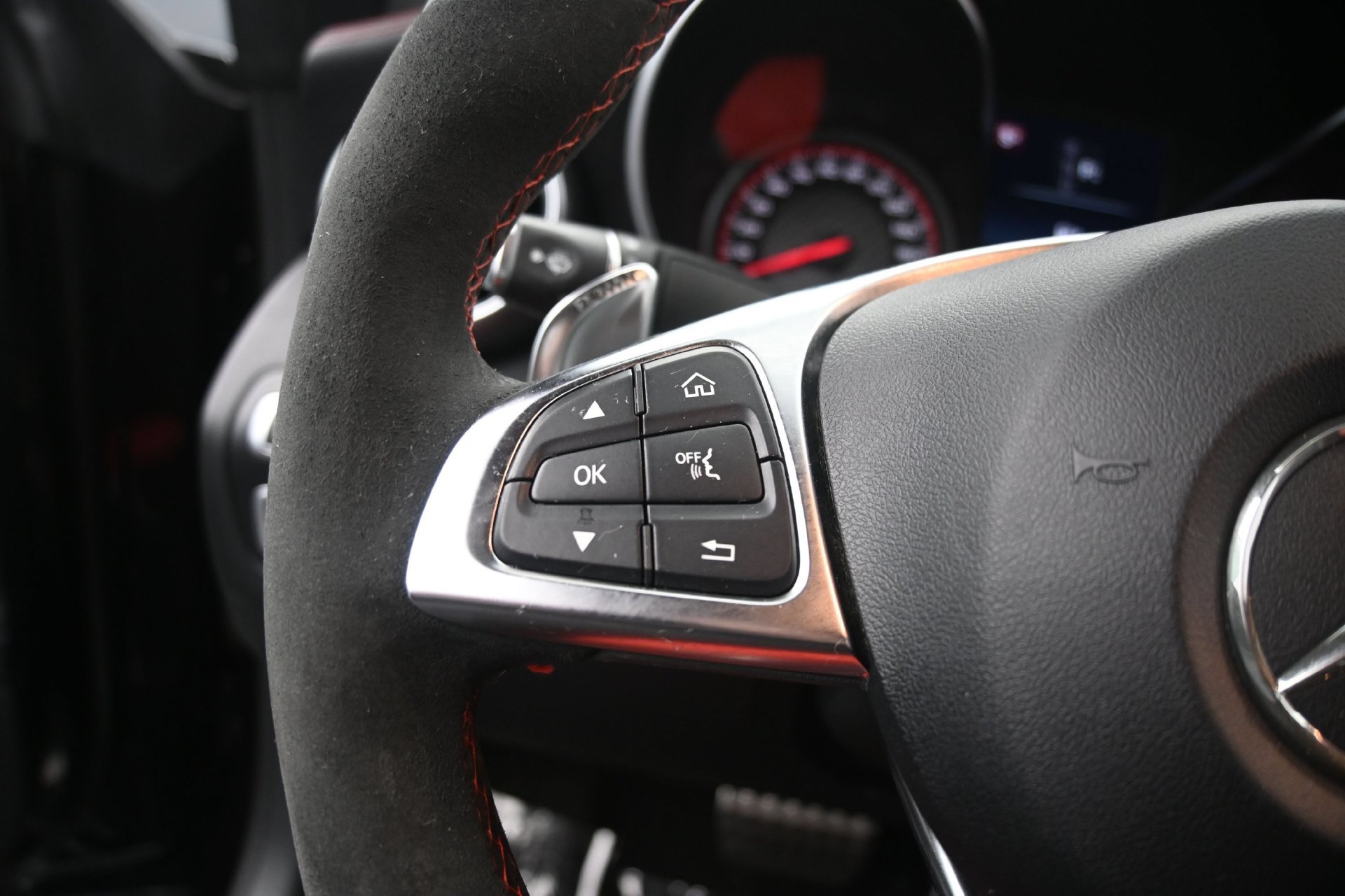 Used 2017 Mercedes-Benz C 63 AMG S image 21
