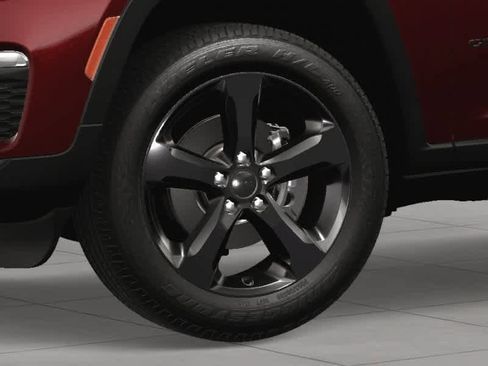 New 2025 Jeep Grand Cherokee Limited w/ Black Appearance Package image 11